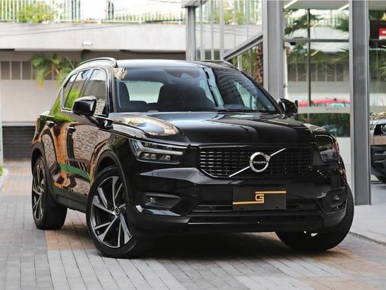 VOLVO XC40 2.0 T5 GASOLINA R-DESIGN AWD GEARTRONIC VOLVO XC40 2.0 T5 GASOLINA R-DESIGN AWD GEARTRONIC
